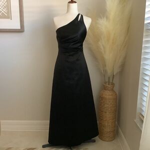 ABS Allen Schwartz Collection Black Satin One Shoulder Gown Size 2 EUC!